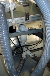 Rozdělovač vzduchových nožů na výtlaku ventilátoru